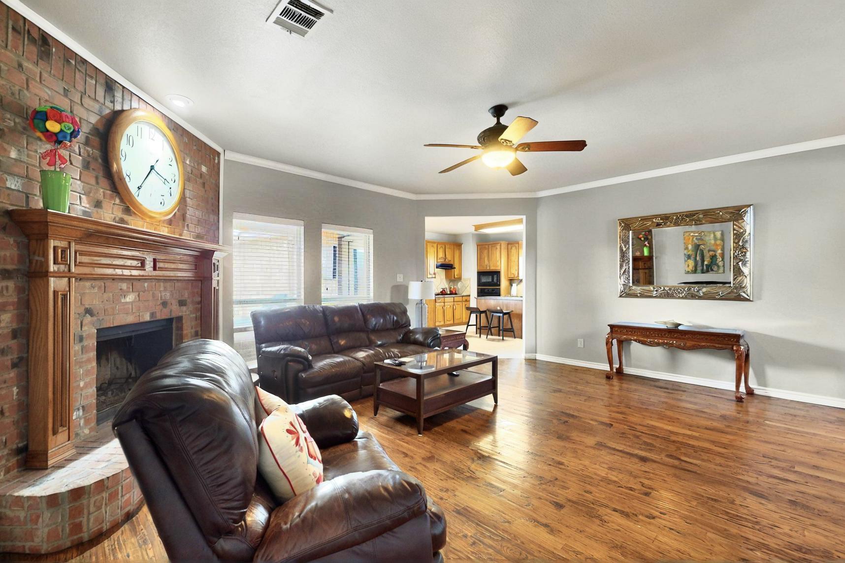 Photo 7 of 1236 Blue Brook Dr, Rockwall, TX