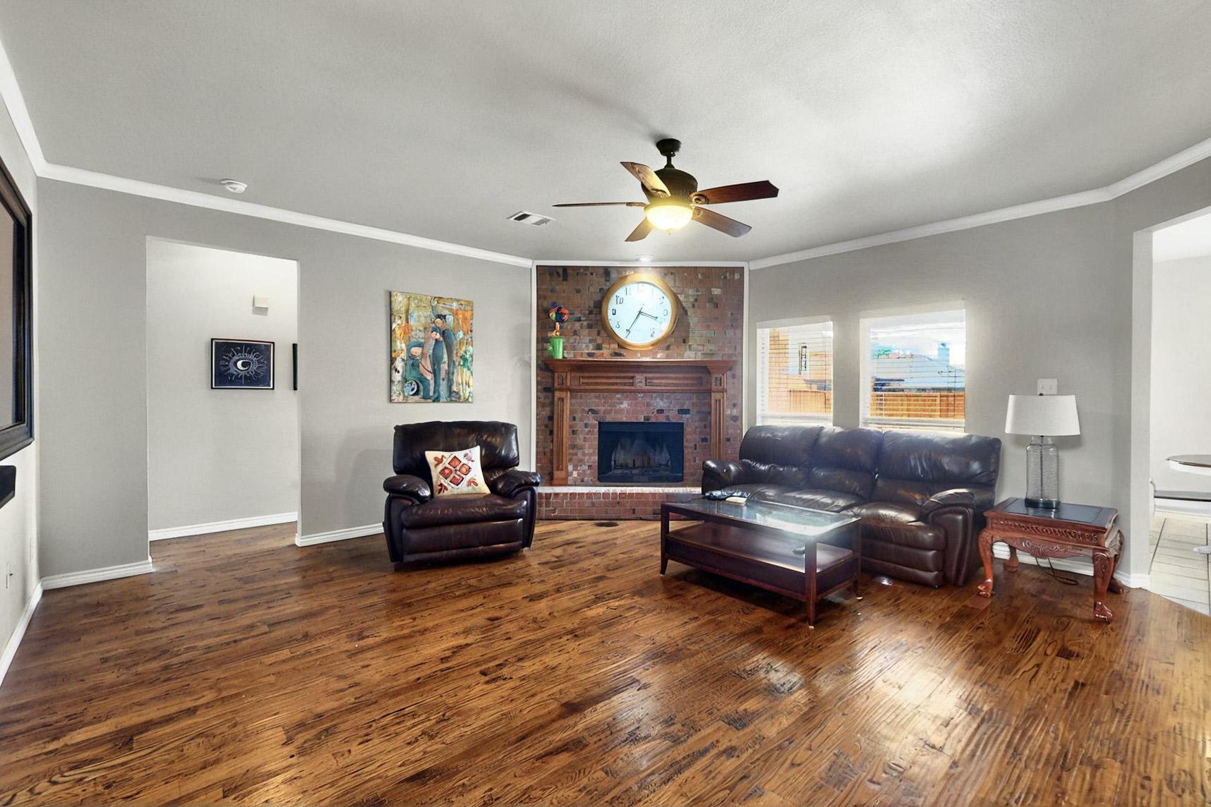 Photo 9 of 1236 Blue Brook Dr, Rockwall, TX