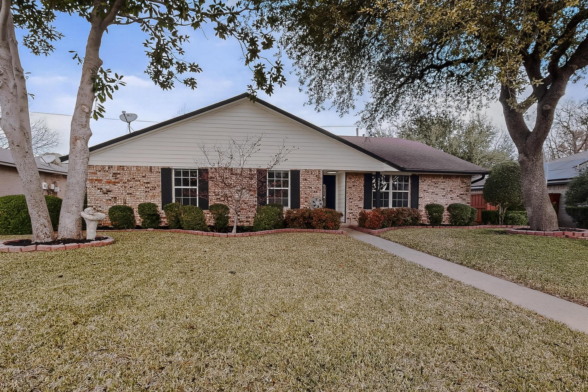 Photo of 3233 Santana Lane, Plano, TX