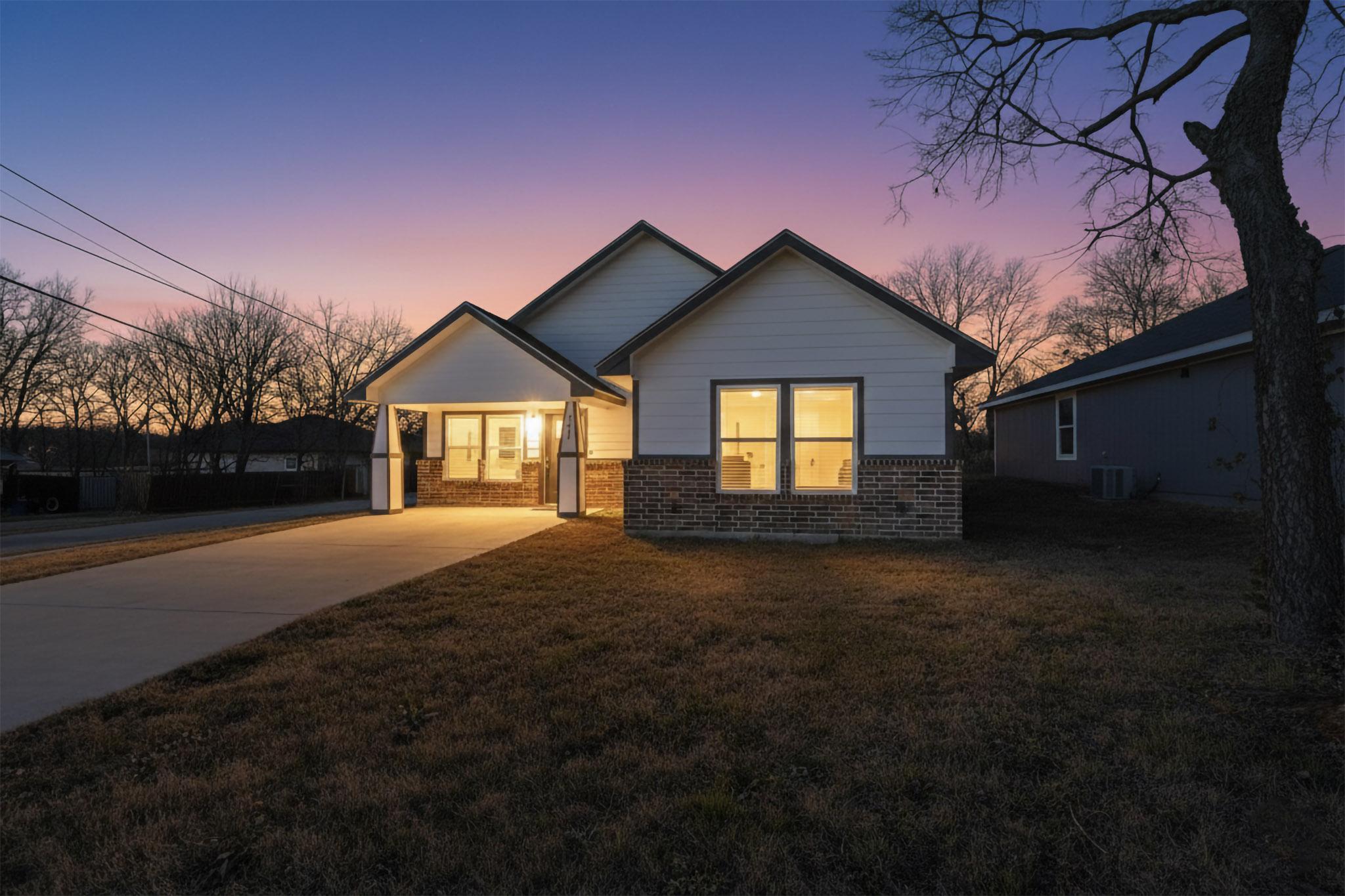 Photo of 3701 Spencer Street, Greenville, TX