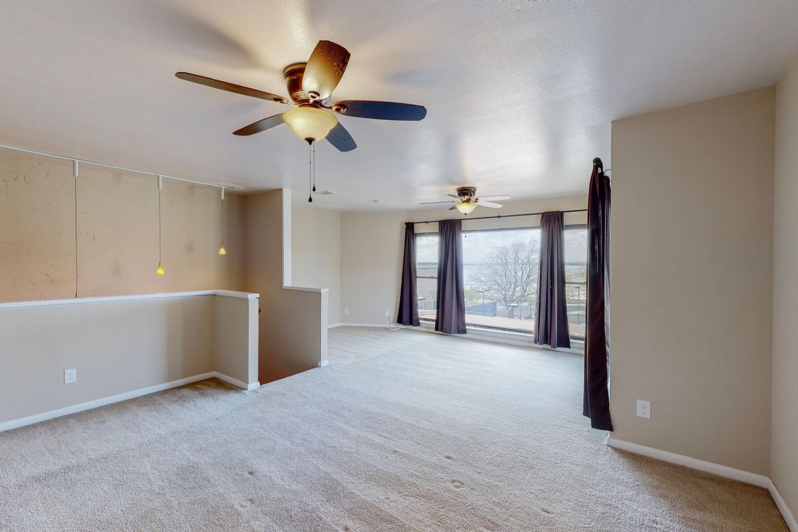 Photo 14 of 426 Yacht Club Dr Unit E, Rockwall, TX