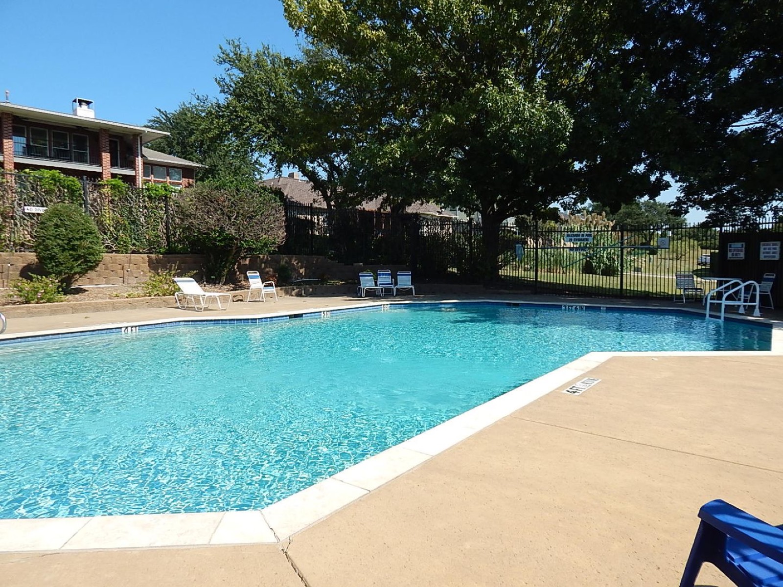 Photo 23 of 426 Yacht Club Dr Unit E, Rockwall, TX