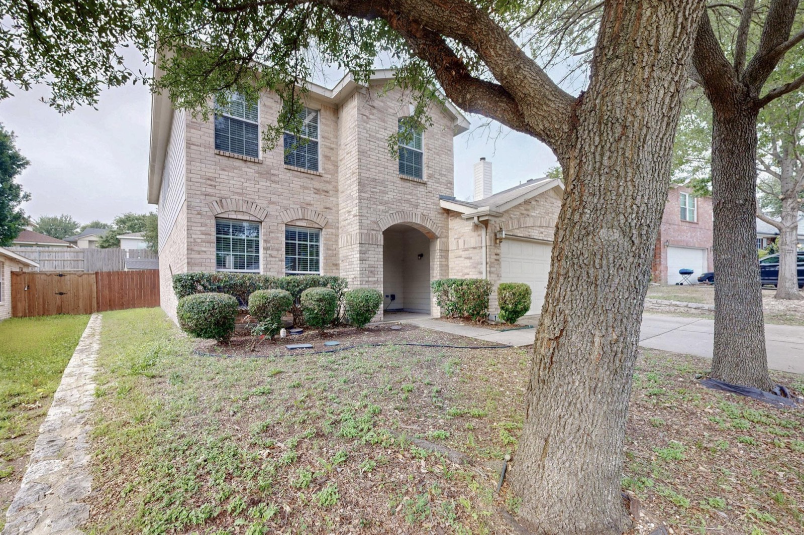 6908 Clark Vista Dr, Dallas, TX